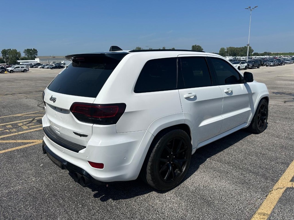 Jeep Grand Cherokee Vehicle Full-screen Gallery Image 5