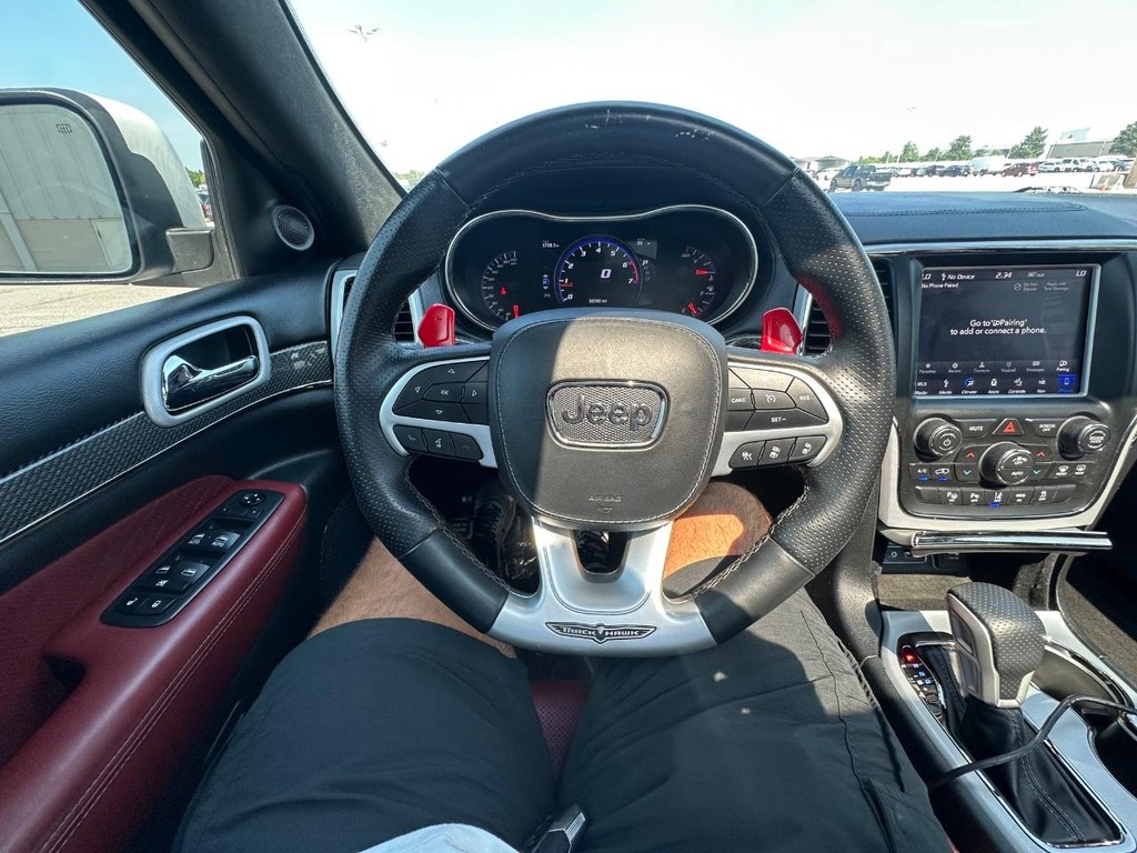 Jeep Grand Cherokee Vehicle Full-screen Gallery Image 22