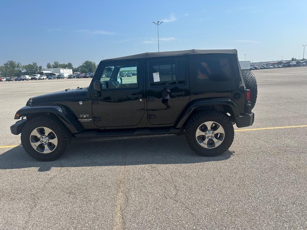 Jeep Wrangler Unlimited Vehicle Full-screen Gallery Image 8