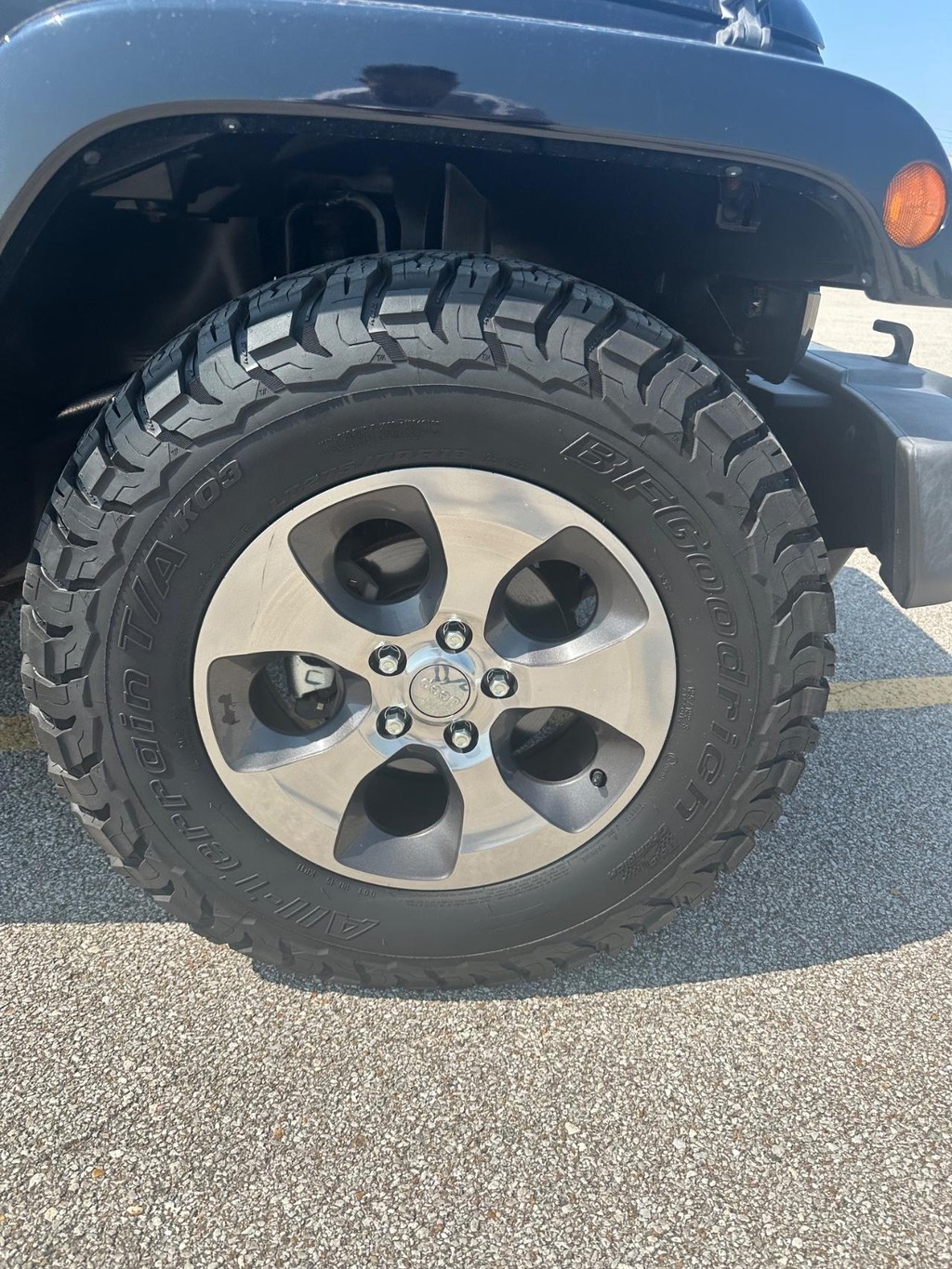Jeep Wrangler Unlimited Vehicle Full-screen Gallery Image 11