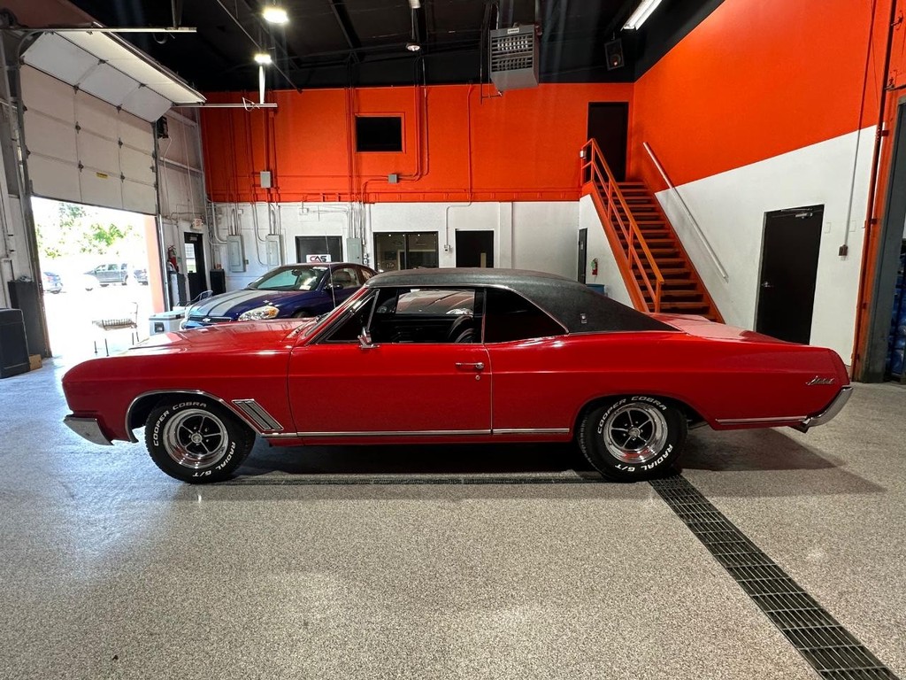 Buick Skylark Vehicle Full-screen Gallery Image 04