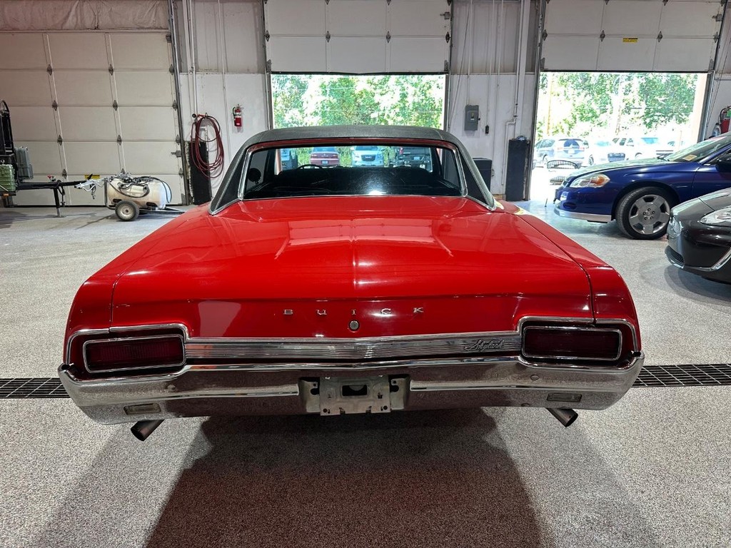 Buick Skylark Vehicle Full-screen Gallery Image 06