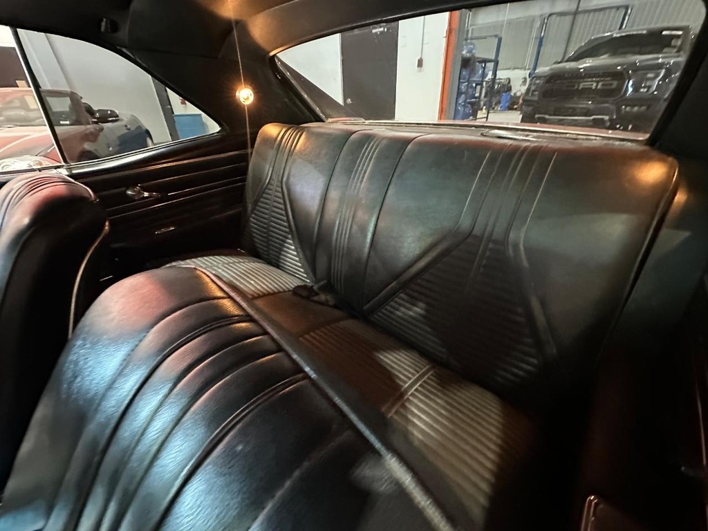 Buick Skylark Vehicle Full-screen Gallery Image 15