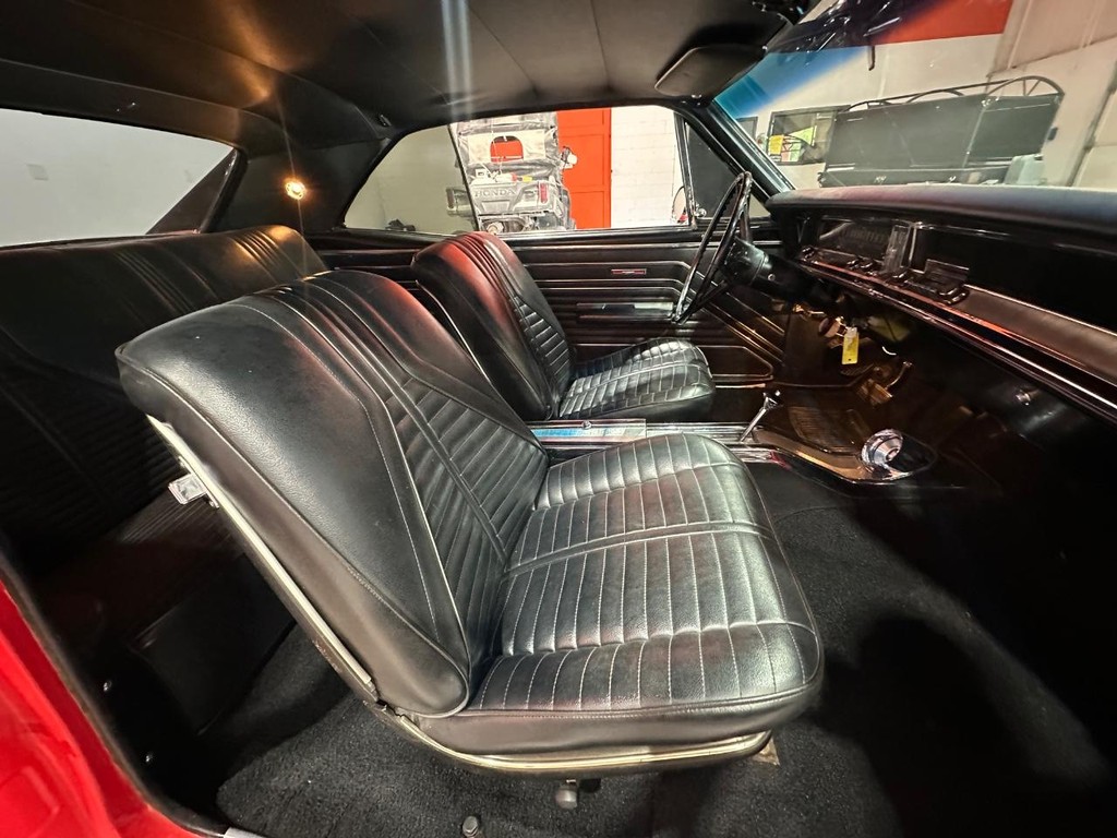 Buick Skylark Vehicle Full-screen Gallery Image 16