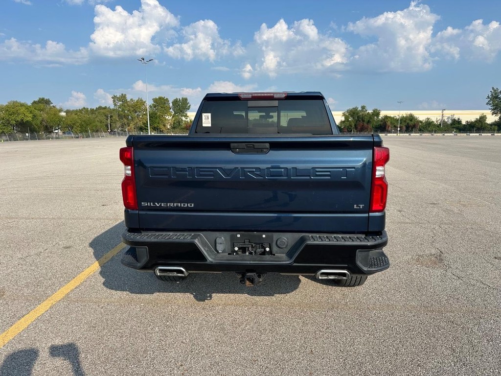 Chevrolet Silverado 1500 Vehicle Full-screen Gallery Image 04