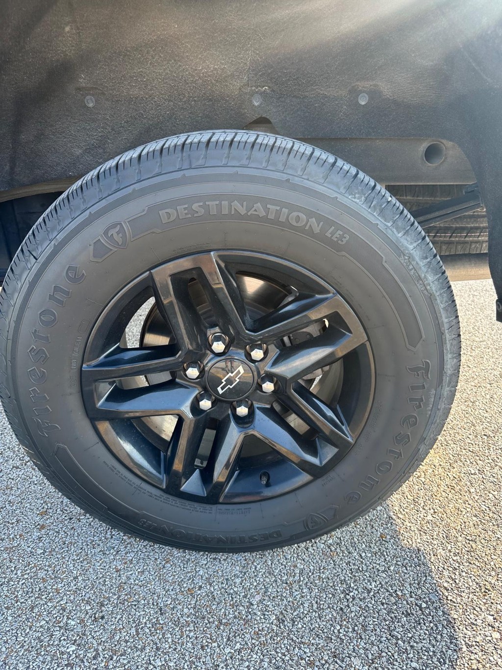 Chevrolet Silverado 1500 Vehicle Full-screen Gallery Image 10