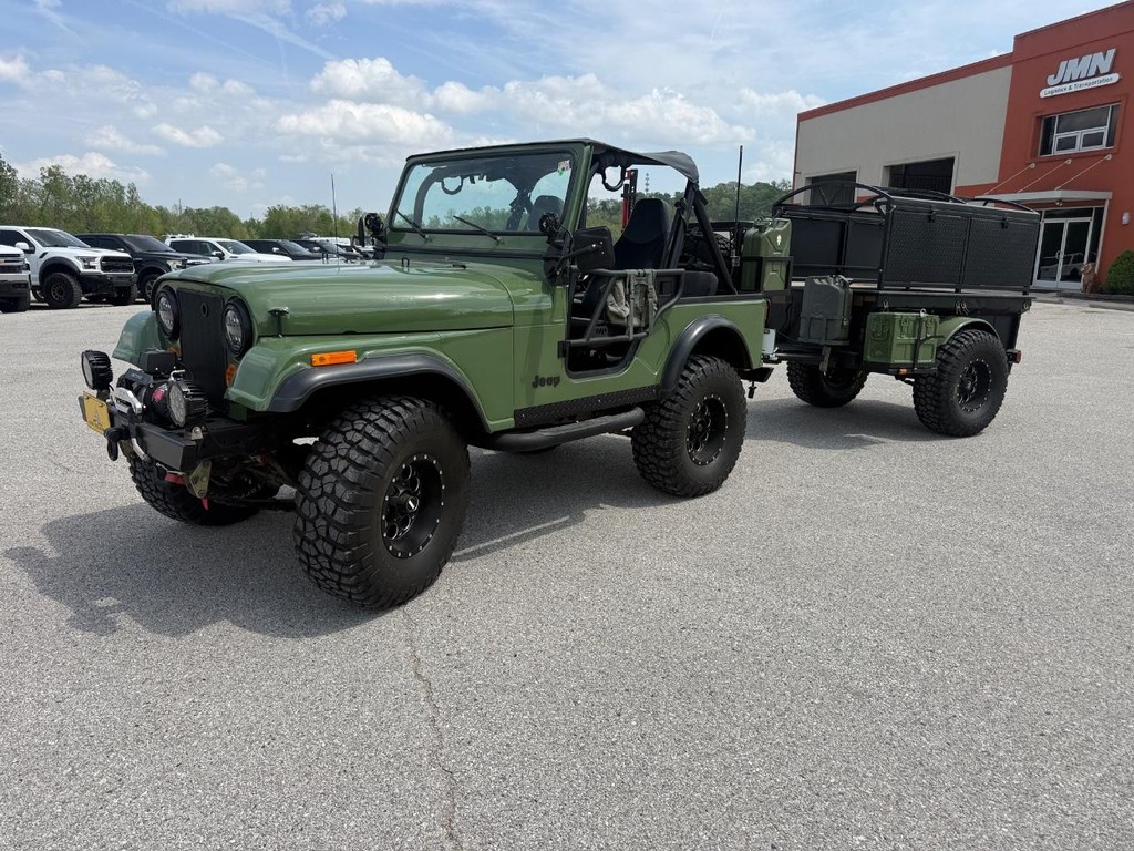 Jeep CJ-5 Vehicle Full-screen Gallery Image 2