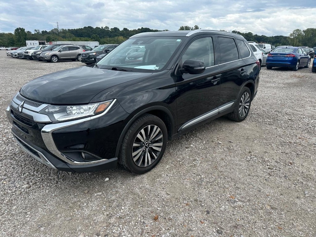 Mitsubishi Outlander Vehicle Full-screen Gallery Image 5