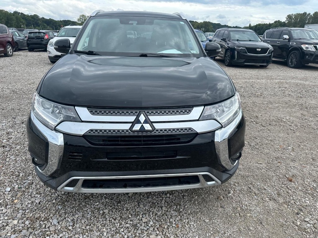 Mitsubishi Outlander Vehicle Full-screen Gallery Image 10
