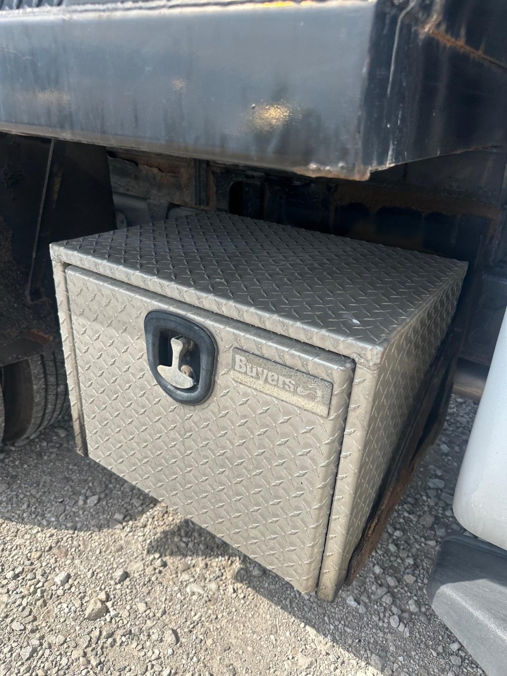 Ford Super Duty F-550 DRW Vehicle Full-screen Gallery Image 14