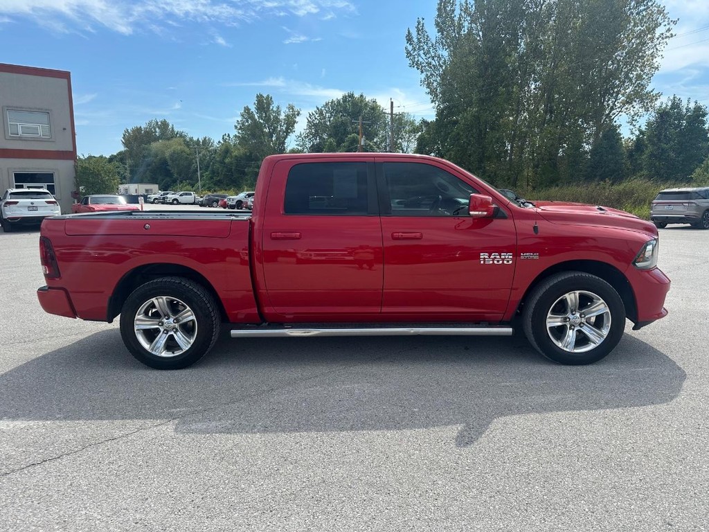 Ram 1500 Vehicle Full-screen Gallery Image 4