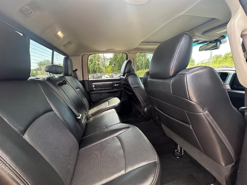Ram 1500 Vehicle Full-screen Gallery Image 18