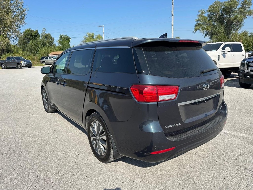 Kia Sedona Vehicle Full-screen Gallery Image 7
