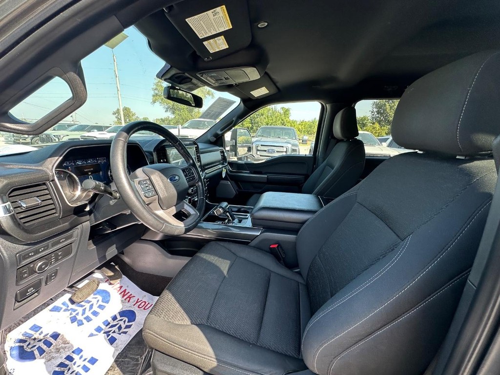 Ford F-150 Vehicle Full-screen Gallery Image 14