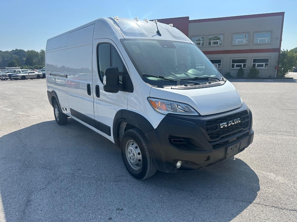Ram ProMaster Cargo Van Vehicle Full-screen Gallery Image 12