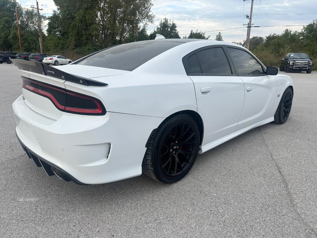 Dodge Charger Vehicle Full-screen Gallery Image 3