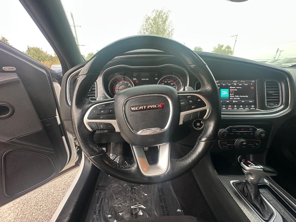 Dodge Charger Vehicle Full-screen Gallery Image 23