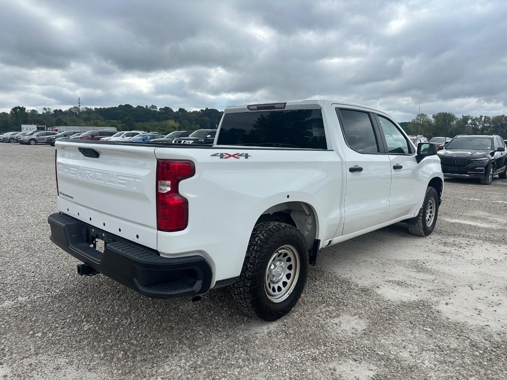 Chevrolet Silverado 1500 Vehicle Full-screen Gallery Image 3