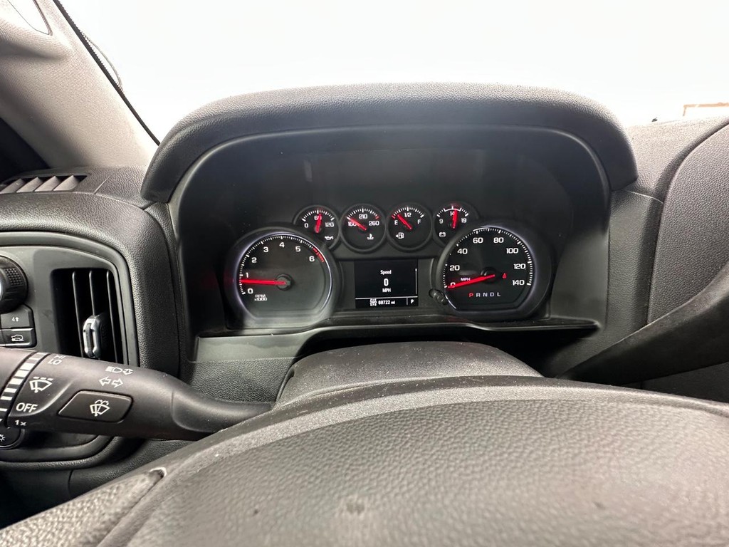 Chevrolet Silverado 1500 Vehicle Full-screen Gallery Image 20