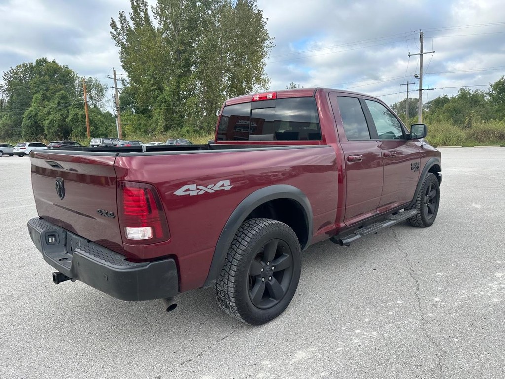 Ram 1500 Classic Vehicle Full-screen Gallery Image 3