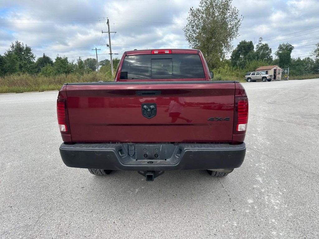 Ram 1500 Classic Vehicle Full-screen Gallery Image 6