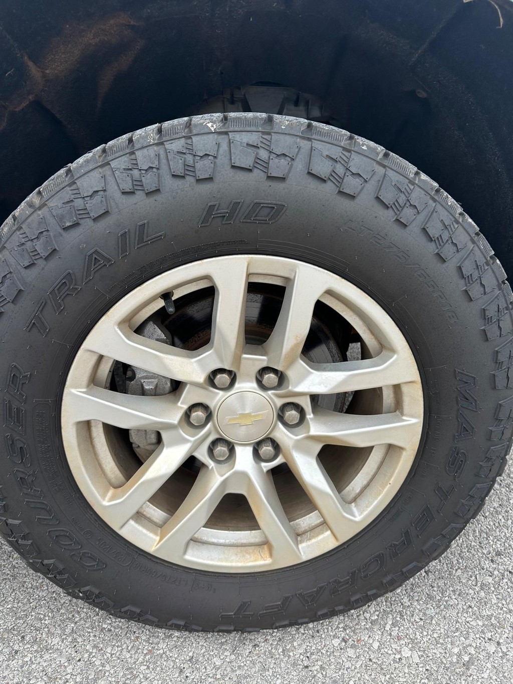 Chevrolet Silverado 1500 Vehicle Full-screen Gallery Image 17