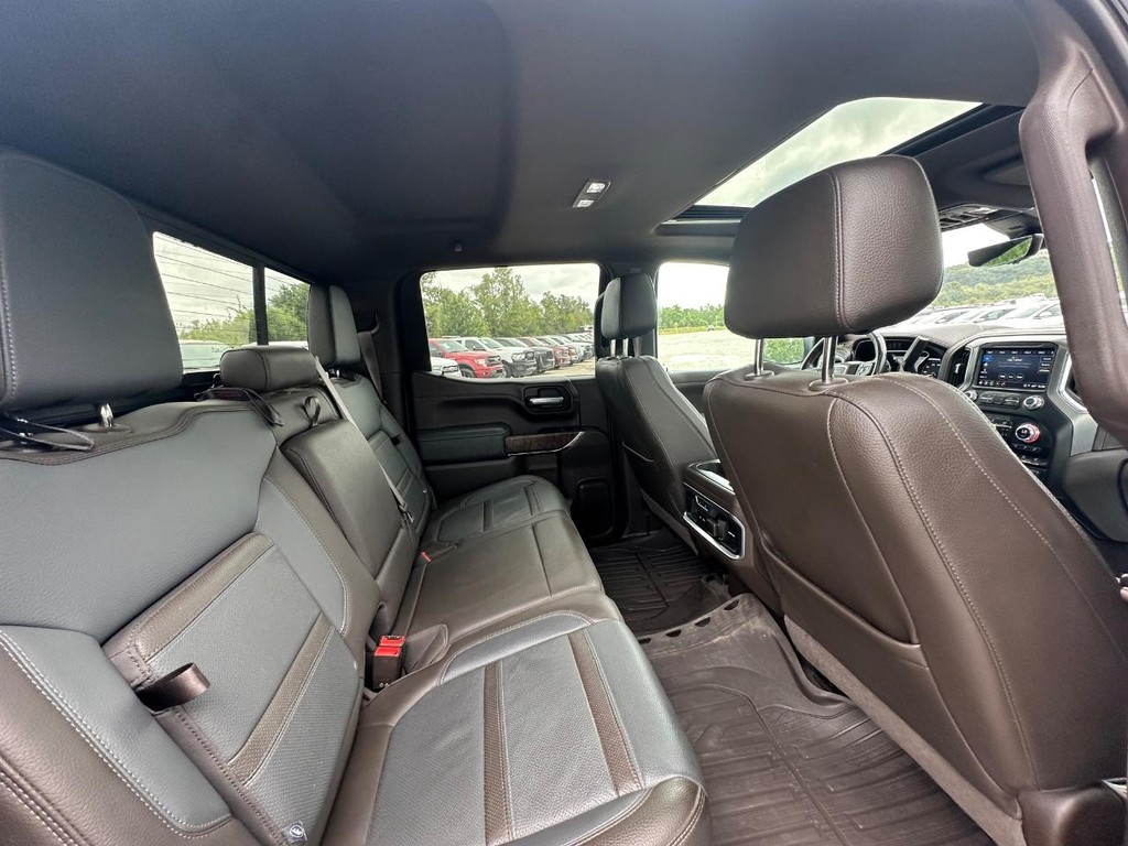 GMC Sierra 1500 Vehicle Full-screen Gallery Image 17