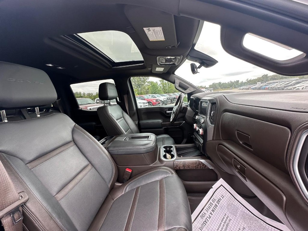 GMC Sierra 1500 Vehicle Full-screen Gallery Image 18