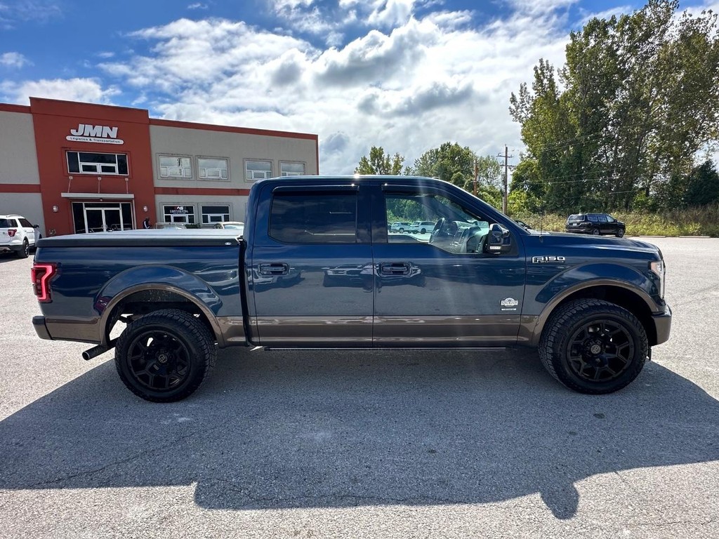 Ford F-150 Vehicle Full-screen Gallery Image 4