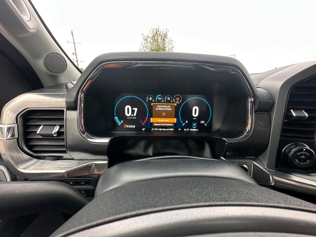 Ford F-150 Vehicle Full-screen Gallery Image 19