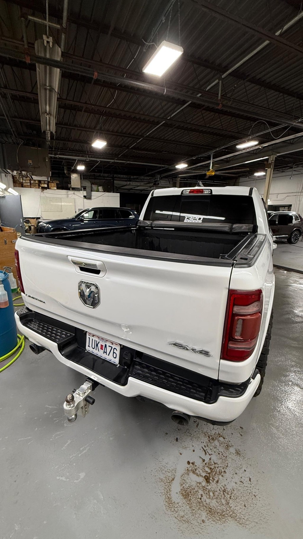 Ram 1500 Vehicle Full-screen Gallery Image 5