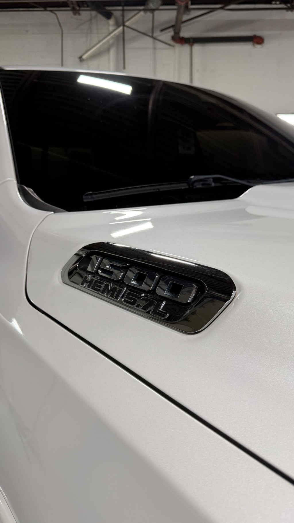 Ram 1500 Vehicle Full-screen Gallery Image 8