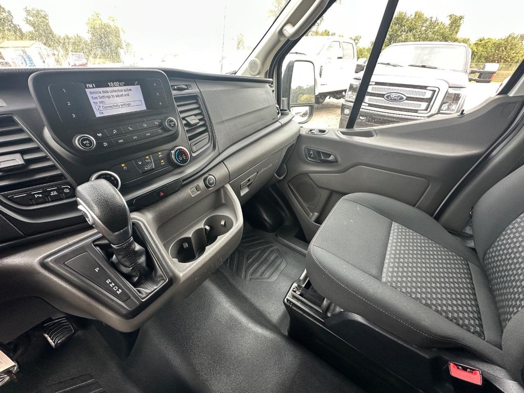 Ford Transit Cargo Van Vehicle Full-screen Gallery Image 16