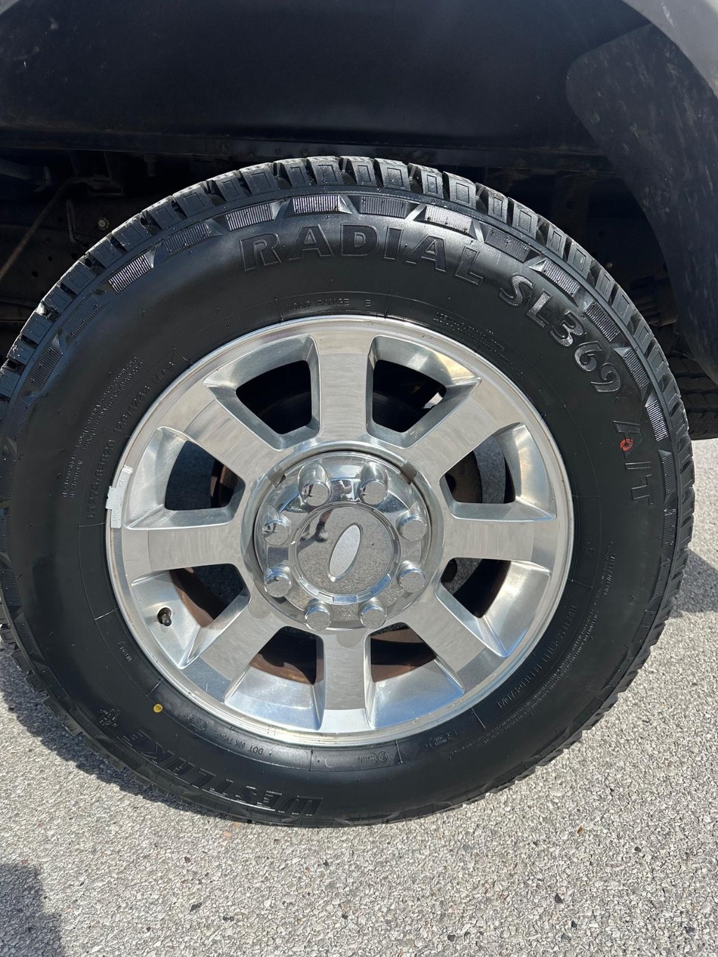 Ford Super Duty F-250 SRW Vehicle Full-screen Gallery Image 11