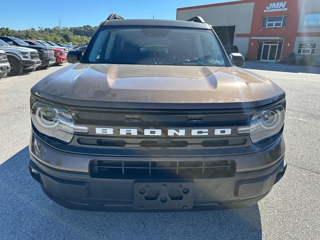 Ford Bronco Sport Vehicle Full-screen Gallery Image 6