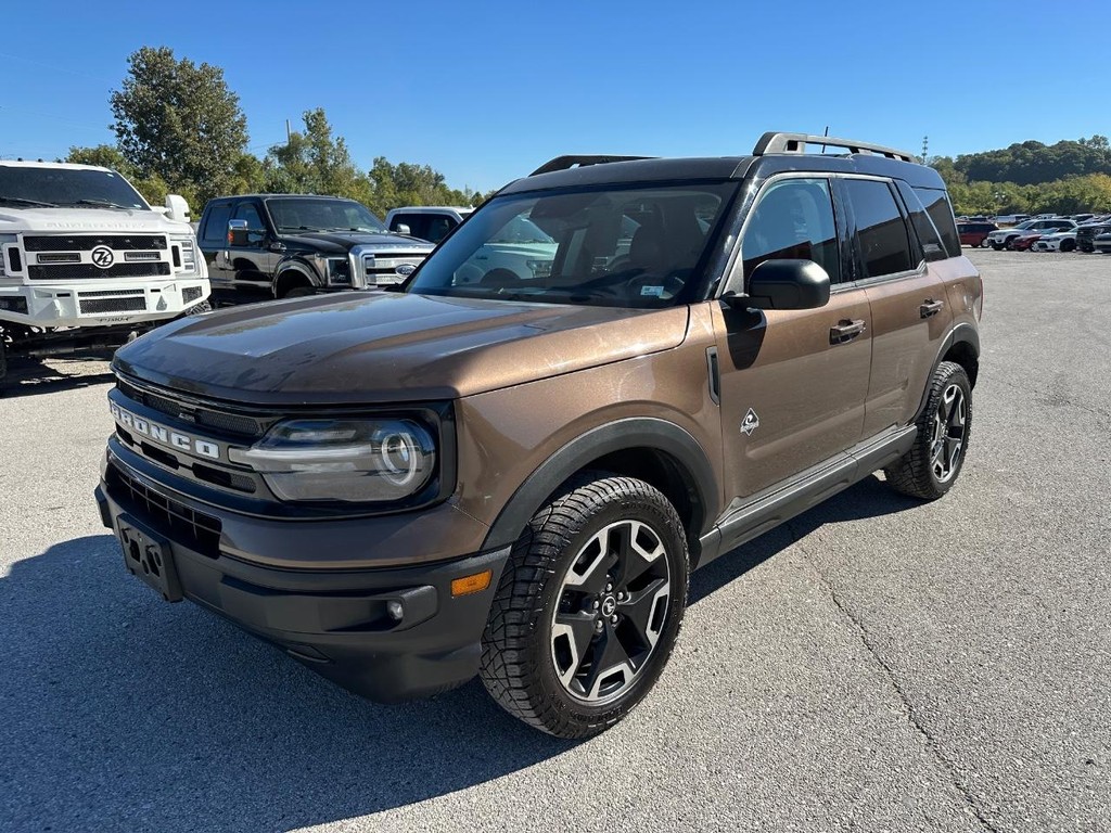 Ford Bronco Sport Vehicle Full-screen Gallery Image 7