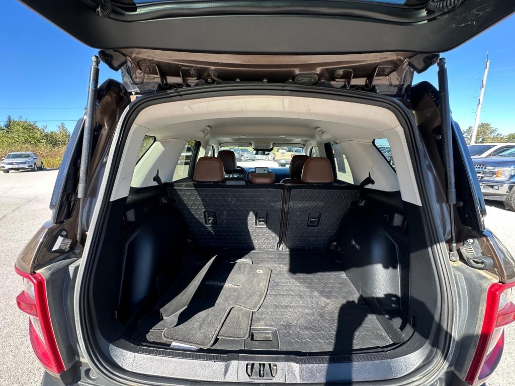 Ford Bronco Sport Vehicle Full-screen Gallery Image 12