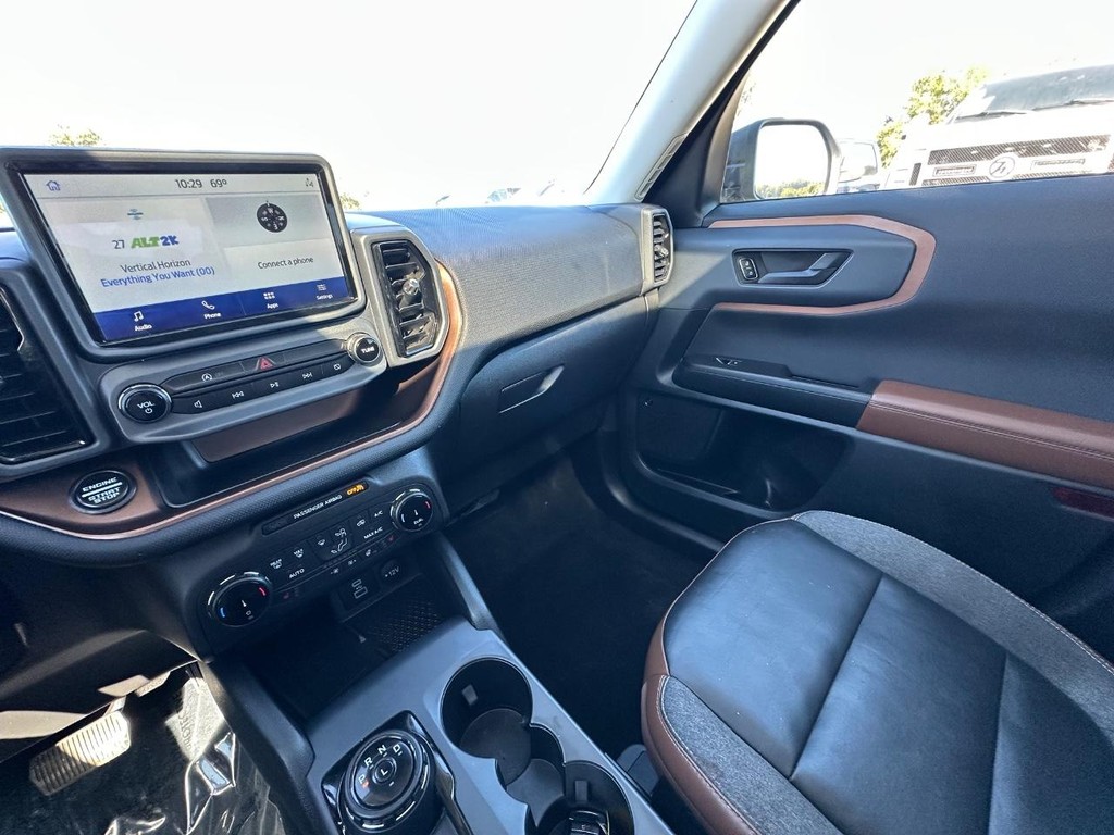 Ford Bronco Sport Vehicle Full-screen Gallery Image 23