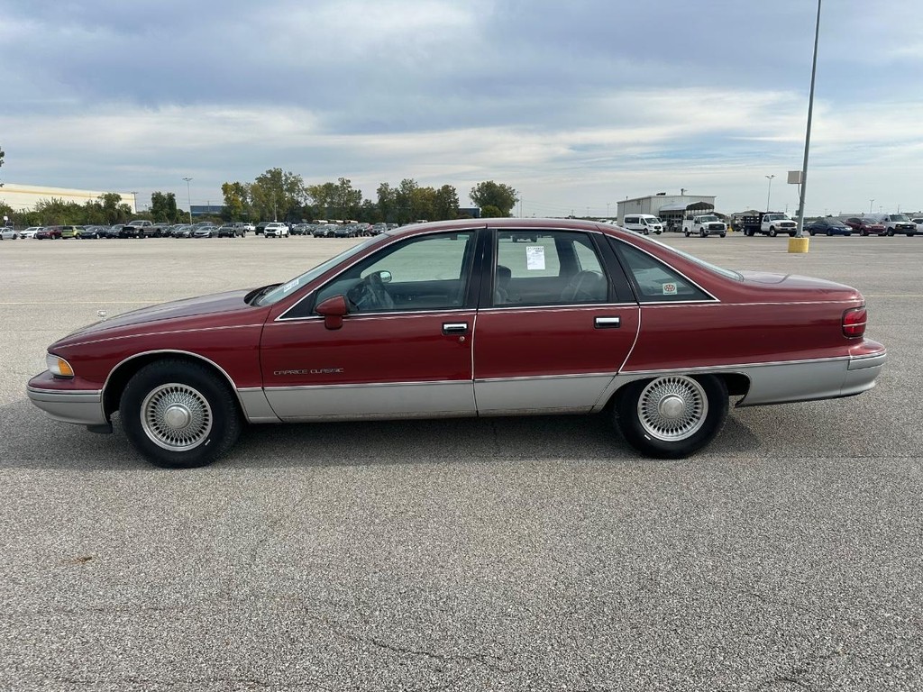 Chevrolet Caprice Vehicle Full-screen Gallery Image 04