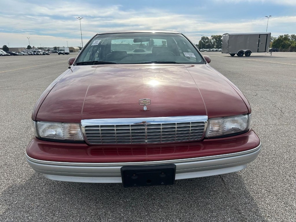 Chevrolet Caprice Vehicle Full-screen Gallery Image 08