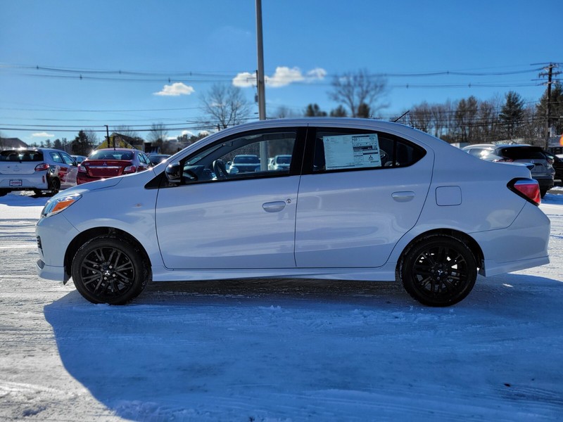 Mitsubishi Mirage G4 Vehicle Full-screen Gallery Image 02