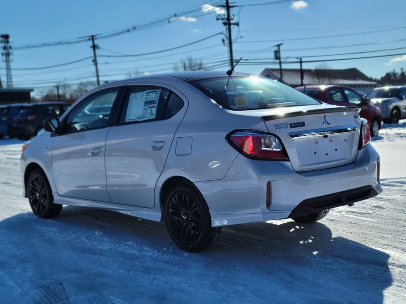 Mitsubishi Mirage G4 Vehicle Full-screen Gallery Image 03