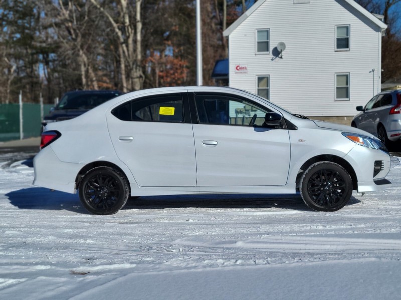 Mitsubishi Mirage G4 Vehicle Full-screen Gallery Image 06