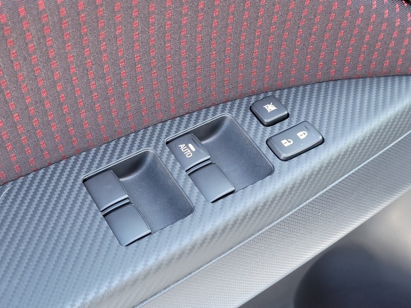 Mitsubishi Mirage G4 Vehicle Full-screen Gallery Image 17