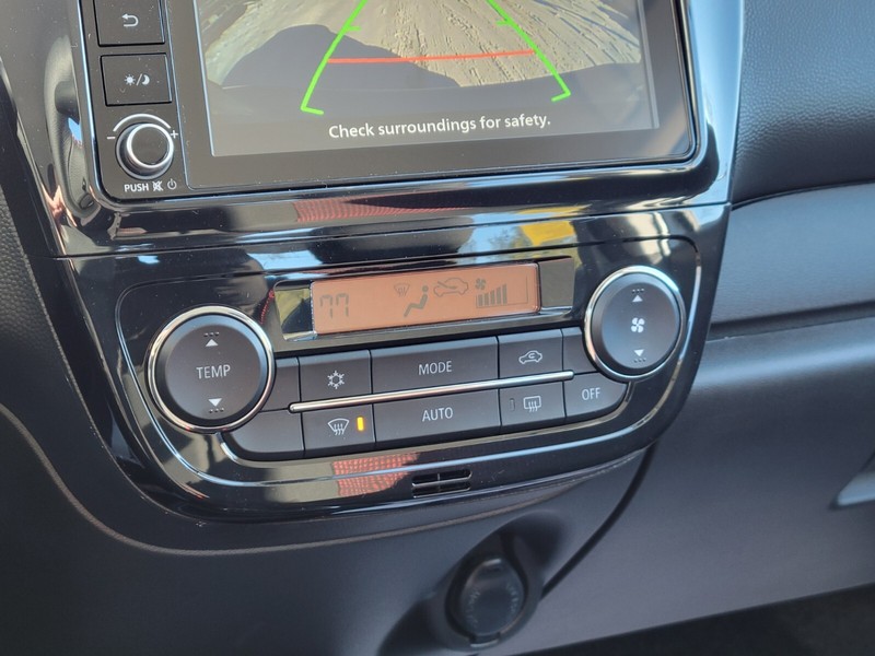 Mitsubishi Mirage G4 Vehicle Full-screen Gallery Image 21