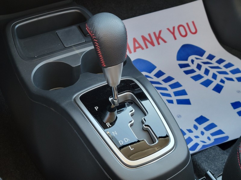 Mitsubishi Mirage G4 Vehicle Full-screen Gallery Image 23