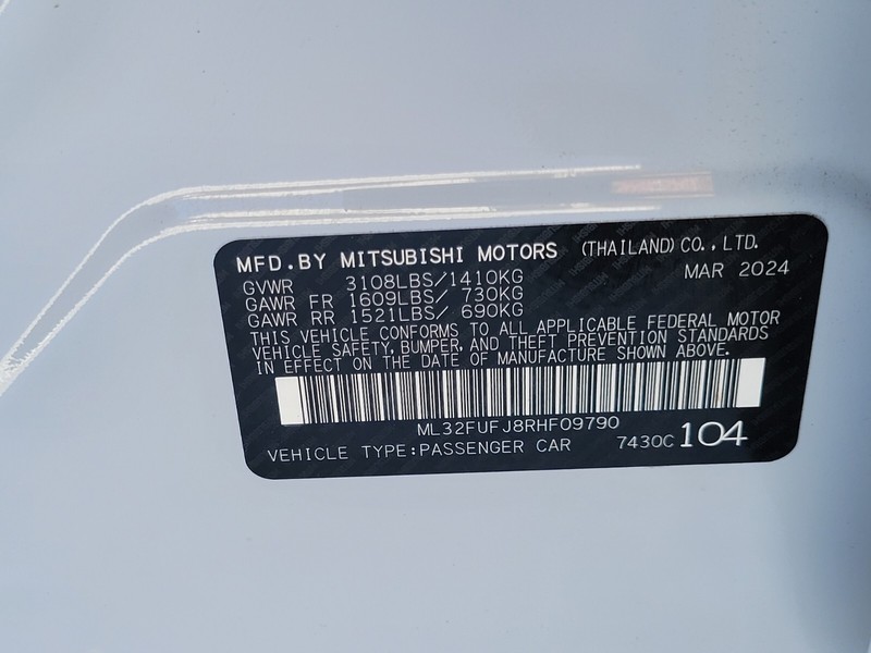 Mitsubishi Mirage G4 Vehicle Full-screen Gallery Image 32