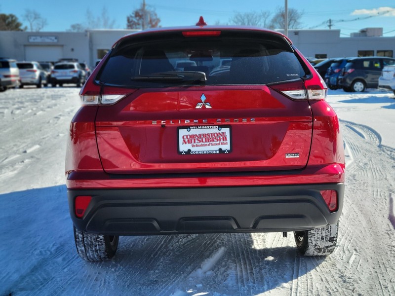 Mitsubishi Eclipse Cross Vehicle Full-screen Gallery Image 04