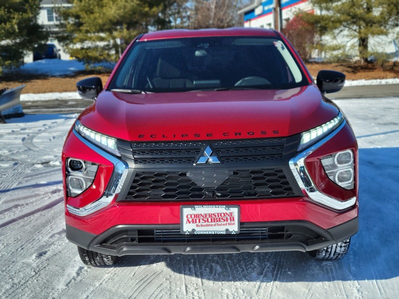 Mitsubishi Eclipse Cross Vehicle Full-screen Gallery Image 08