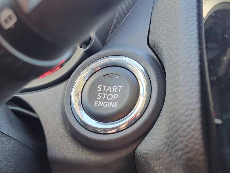 Mitsubishi Eclipse Cross Vehicle Full-screen Gallery Image 24